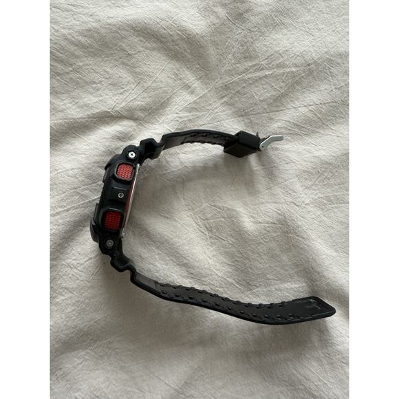 Casio G-Shock GA-100 Black & Red Analog Digital Shock Resistant Watch WR200M - Picture 16 of 16